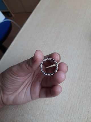 Anillo pandora lila