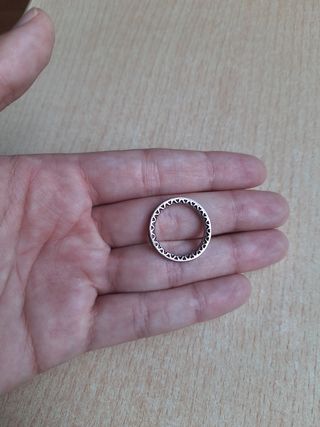 Anillo pandora lila