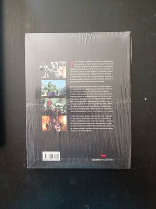 Libro "SUPERHÉROES. Del cómic al cine"