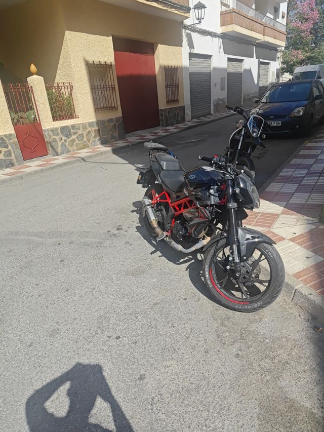 Benelli BN 125