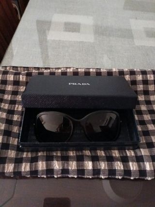 Gafas de sol mujer prada