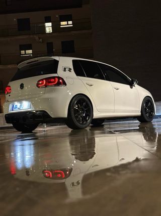 Llantas Racing Division VR5