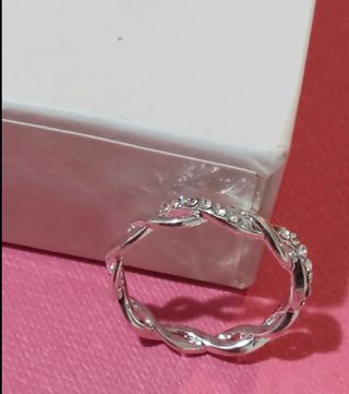 Anillo infinito brillante
