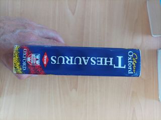 Oxford Thesaurus Colour