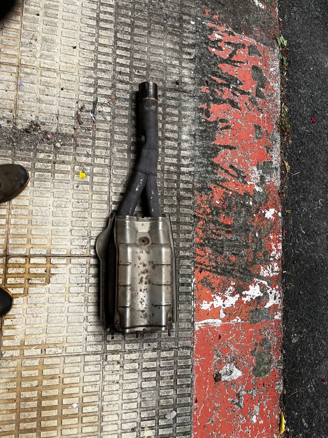 Escape audi s3 desde catalizador