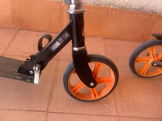 Patinete Nerf (15€ uno - 25€ dos)