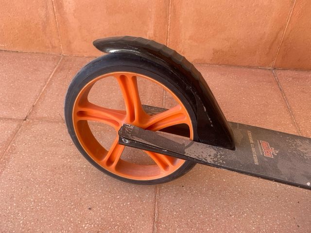 Patinete Nerf (15€ uno - 25€ dos)