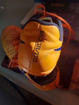 Zapatillas futbol Nike niño tacos
