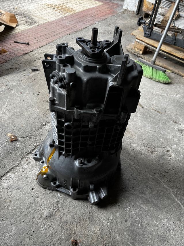 Caja cambios a4 2000