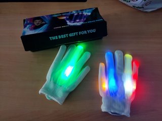 Guantes juguetes