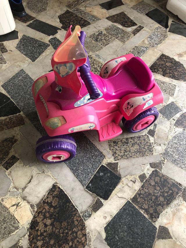 Coche eléctrico niño