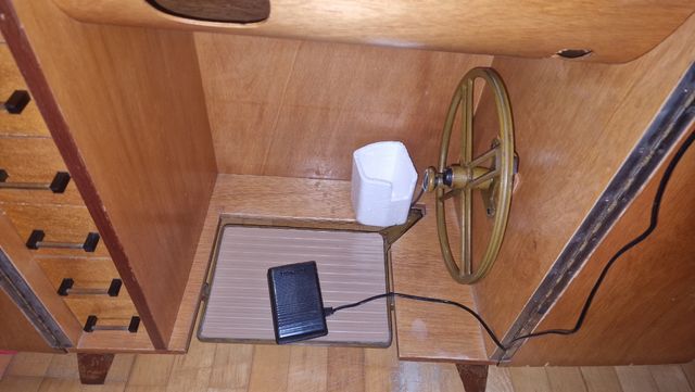 Máquina de coser Refrey cl-427