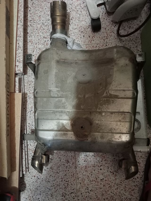 Tubo de escape Silencioso susuki gsr 600 original