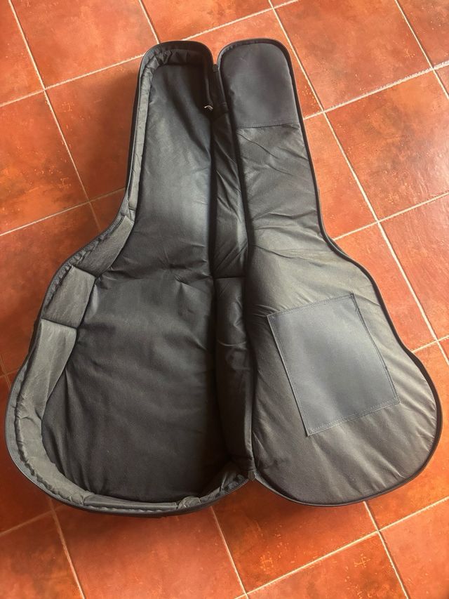 Funda de guitarra, Rochester.