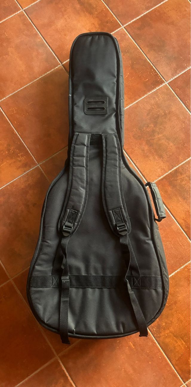 Funda de guitarra, Rochester.