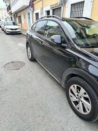 Volkswagen. Taigo 2023 se vende en perfecto estado