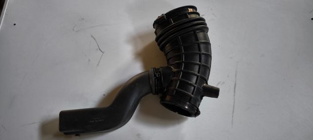 Tubo de admisión de aire Chrysler Stratus 2.0 16V