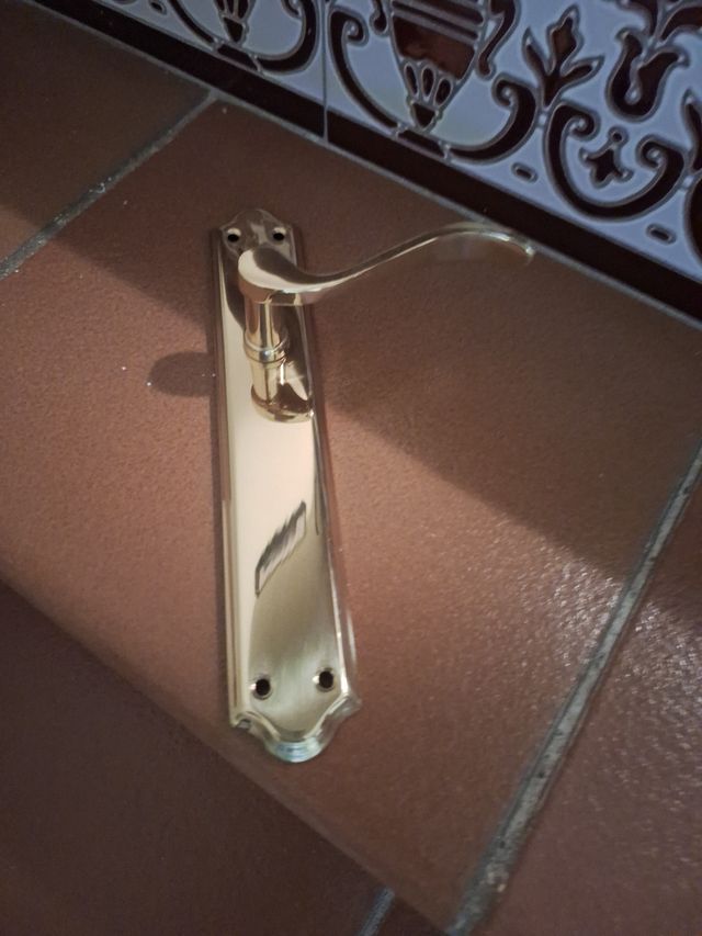 Manivelas para puertas