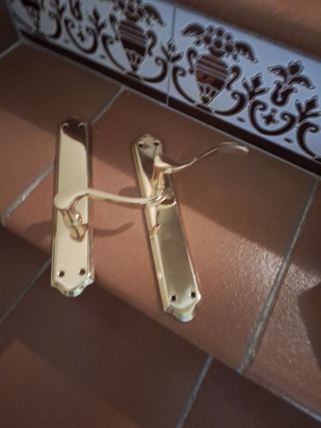 Manivelas para puertas