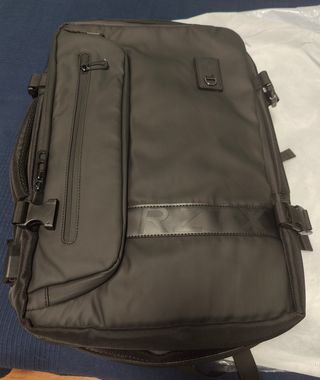 Mochila de viaje con compartimento al vacío 