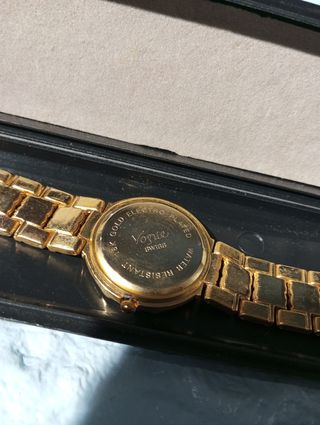 Reloj de mujer marca Vogue 