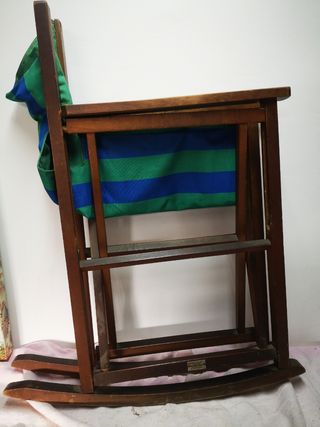 Silla mecedora plegable madera antigua