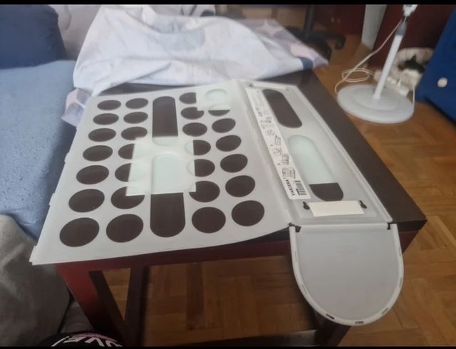 Organizador de bolsas + limpiador de migas