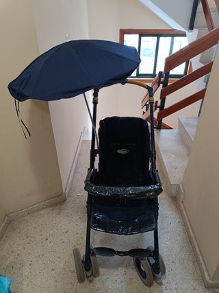 Carrito y sillas para bebé