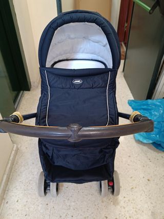 Carrito y sillas para bebé
