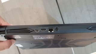 Ordenador Portátil Gama media Gigabyte G5MD.