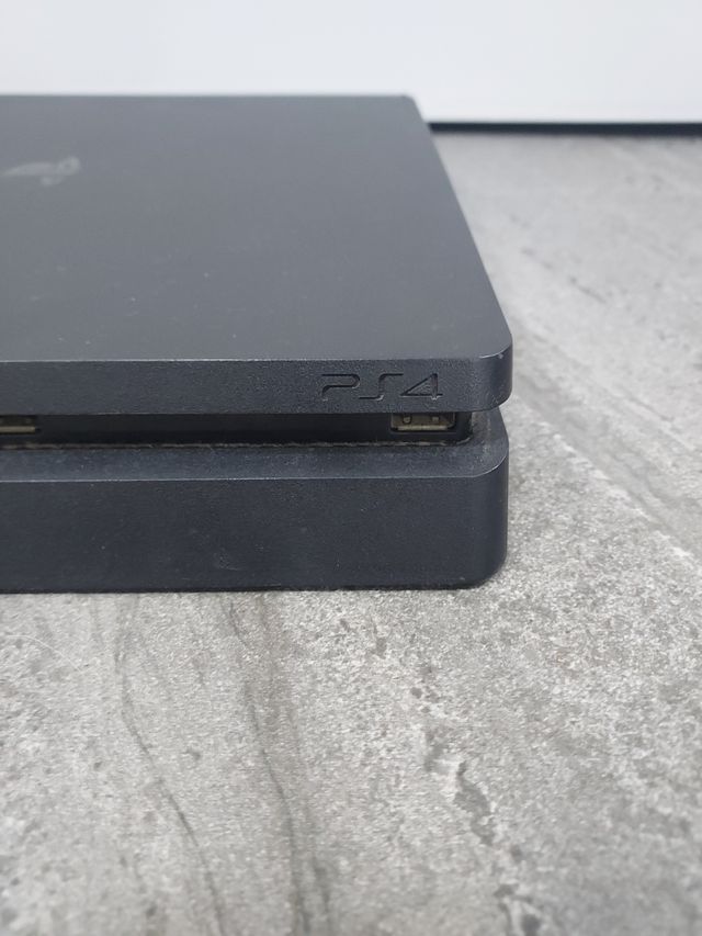 Ps4 slim