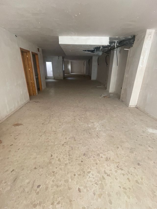 PISO ENTRESUELO CON ASCENSOR C/ ESTEBAN DIAZ