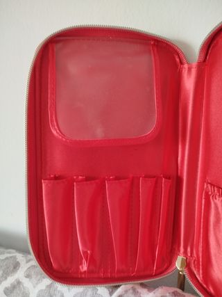 Estuche auxiliar o neceser