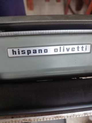 Maquina escribir olivetti vintage