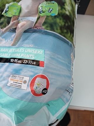 Salvagente e pannolini mare