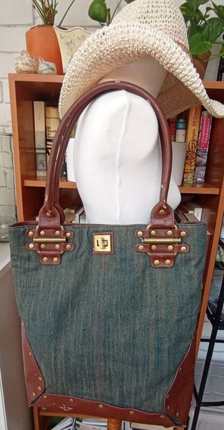Bolso y botines vintage Cristian Lay