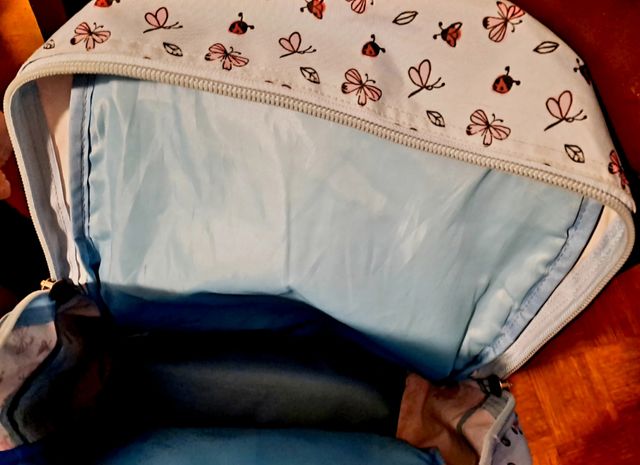 Mochila y estuche Busquets