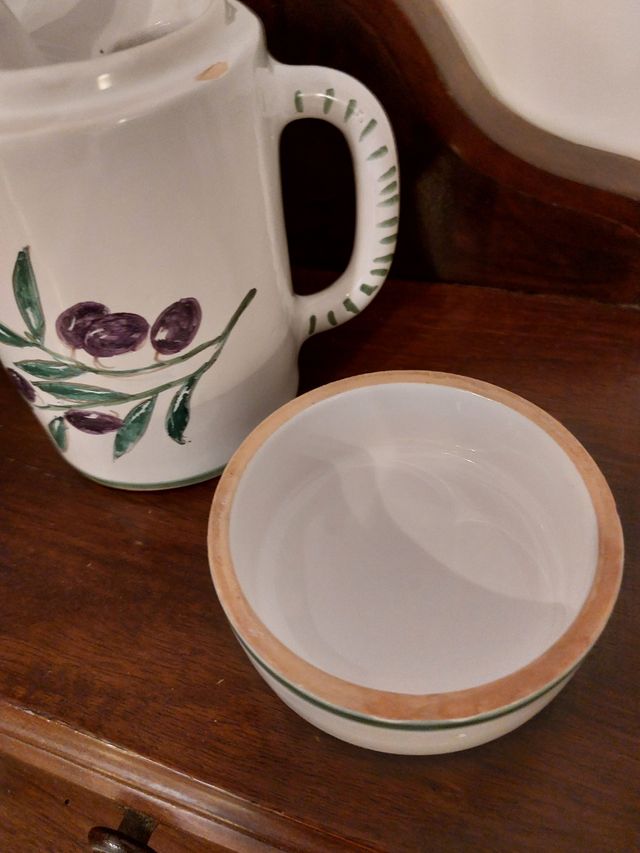 Oliera in ceramica dipinta a mano