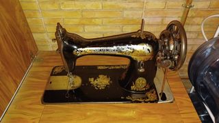Maquina de coser Singer