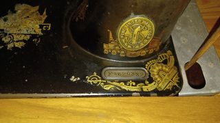 Maquina de coser Singer