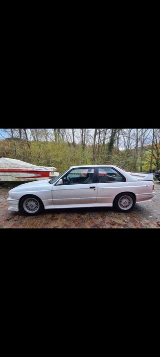 BMW 325i con Kit M3 e30