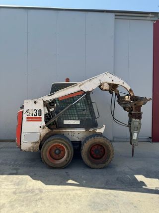 Minicargadora Bobcat S130