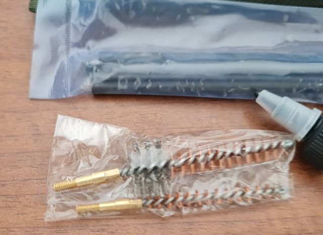 KIT DI PULIZIA COMPLETO M4/M16 PER CAL. 223/5.56