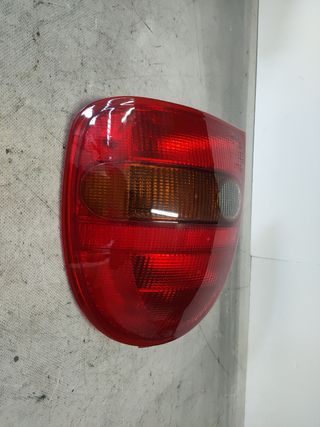 ✅PILOTO TRASERO DERECHO OPEL CORSA '93