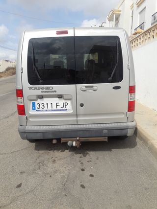 se vende o se canbia por bofbaguen golf 4 golf 5. 