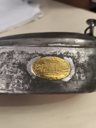 Aceitera antigua Braime. Una joya