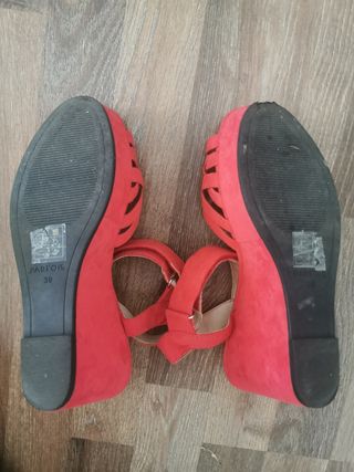 Sandalias cuñas tacón corrido