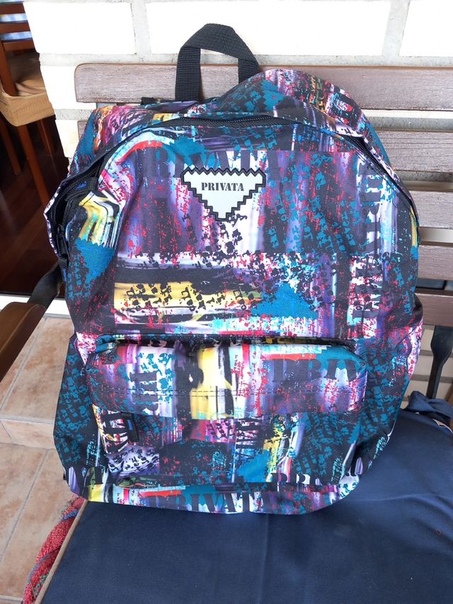 Mochila privata nueva