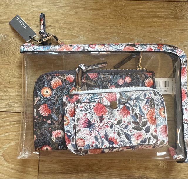 Monederos con flores