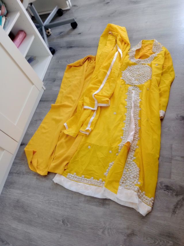 Traje árabe de mujer